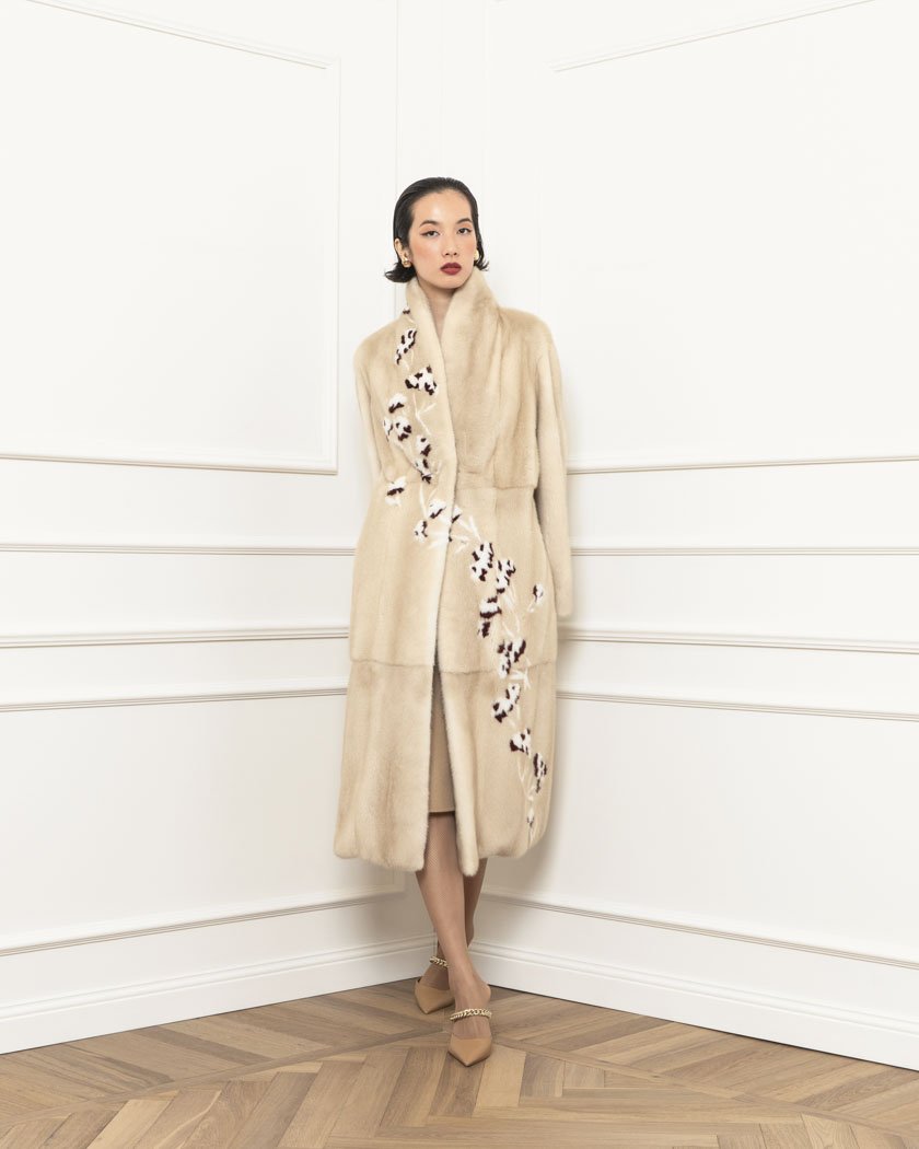Mink coat with inlays